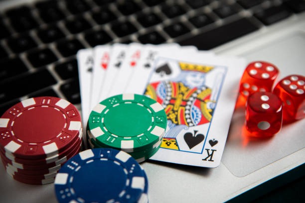 Baccarat table setup and betting zones on 666i