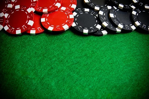 Roulette wheel and betting layout on 666i Great Icescape